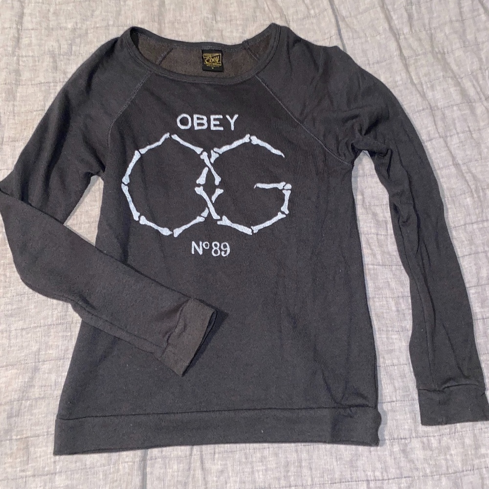 gray Obey sweater